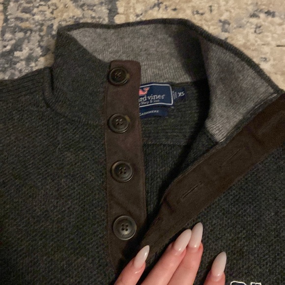 Cashmere Blend Sweater with suede detailing - Picture 3 of 8